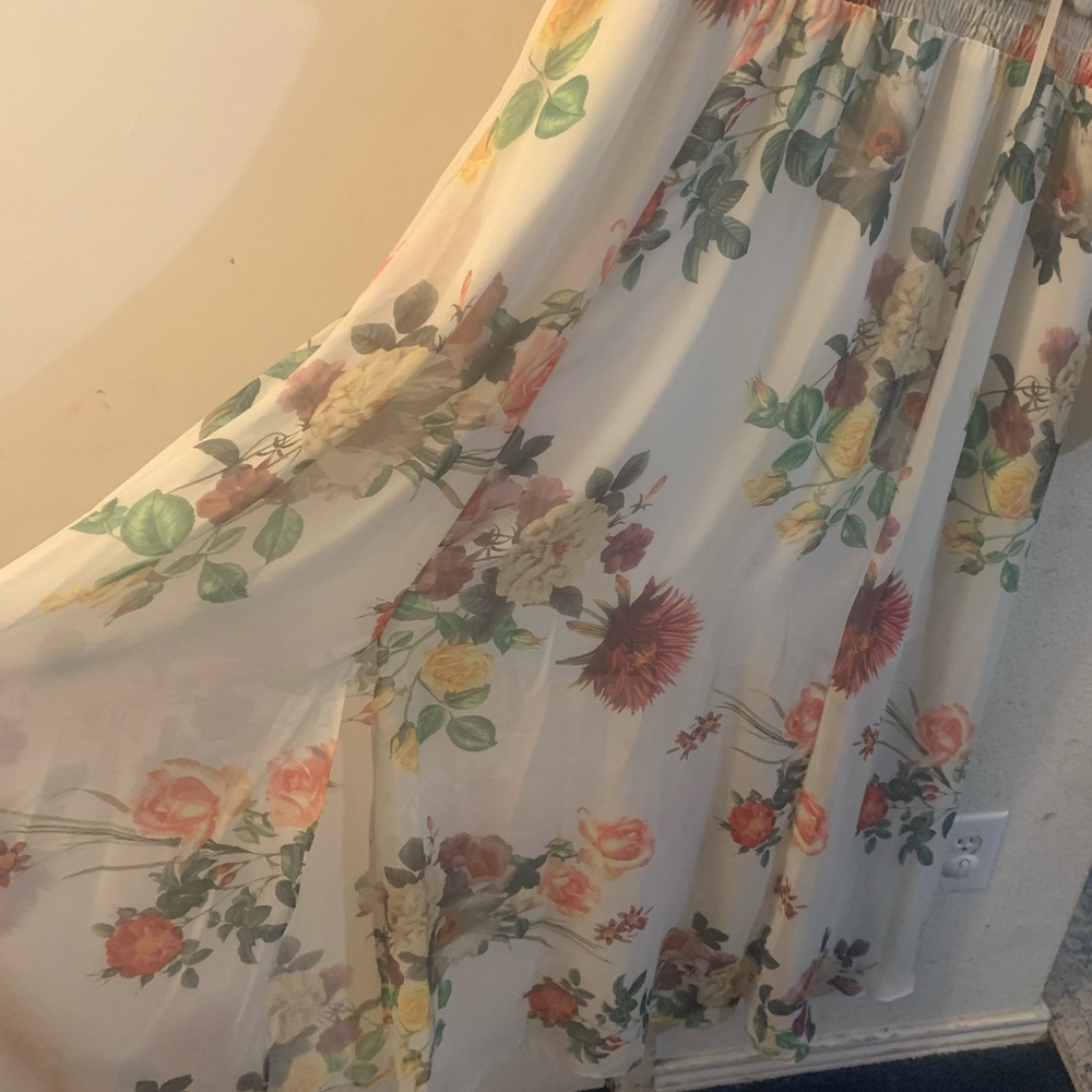XL DRESS - Picture 3 of 3